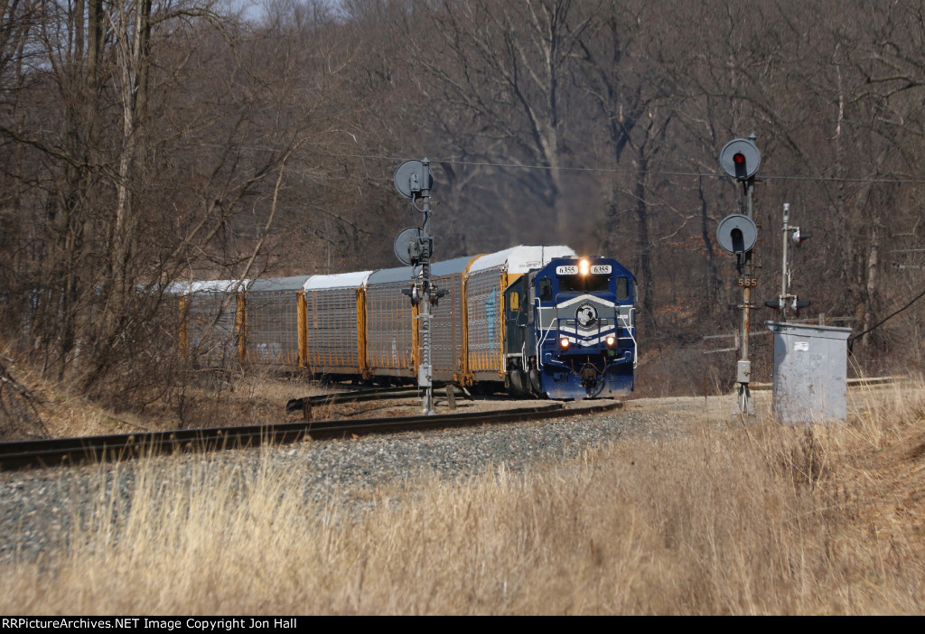 Back up to track speed, Z127 approaches the Munger Rd signals
